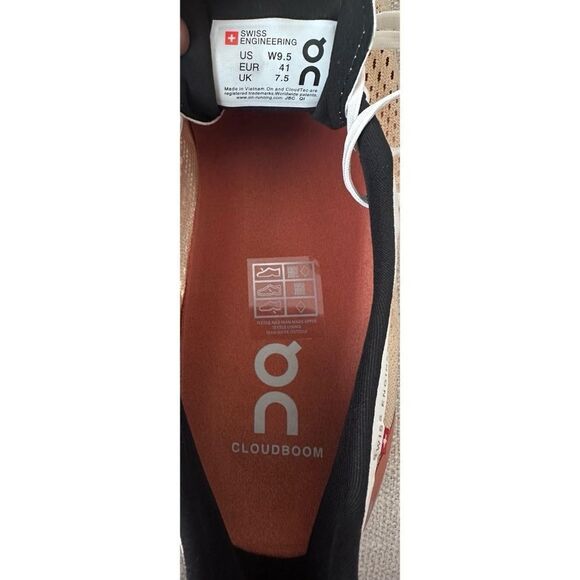 On Running Cloudboom 1 Women’s Sneakers in Savannah/ White, SZ 9.5 - Picture 9 of 12